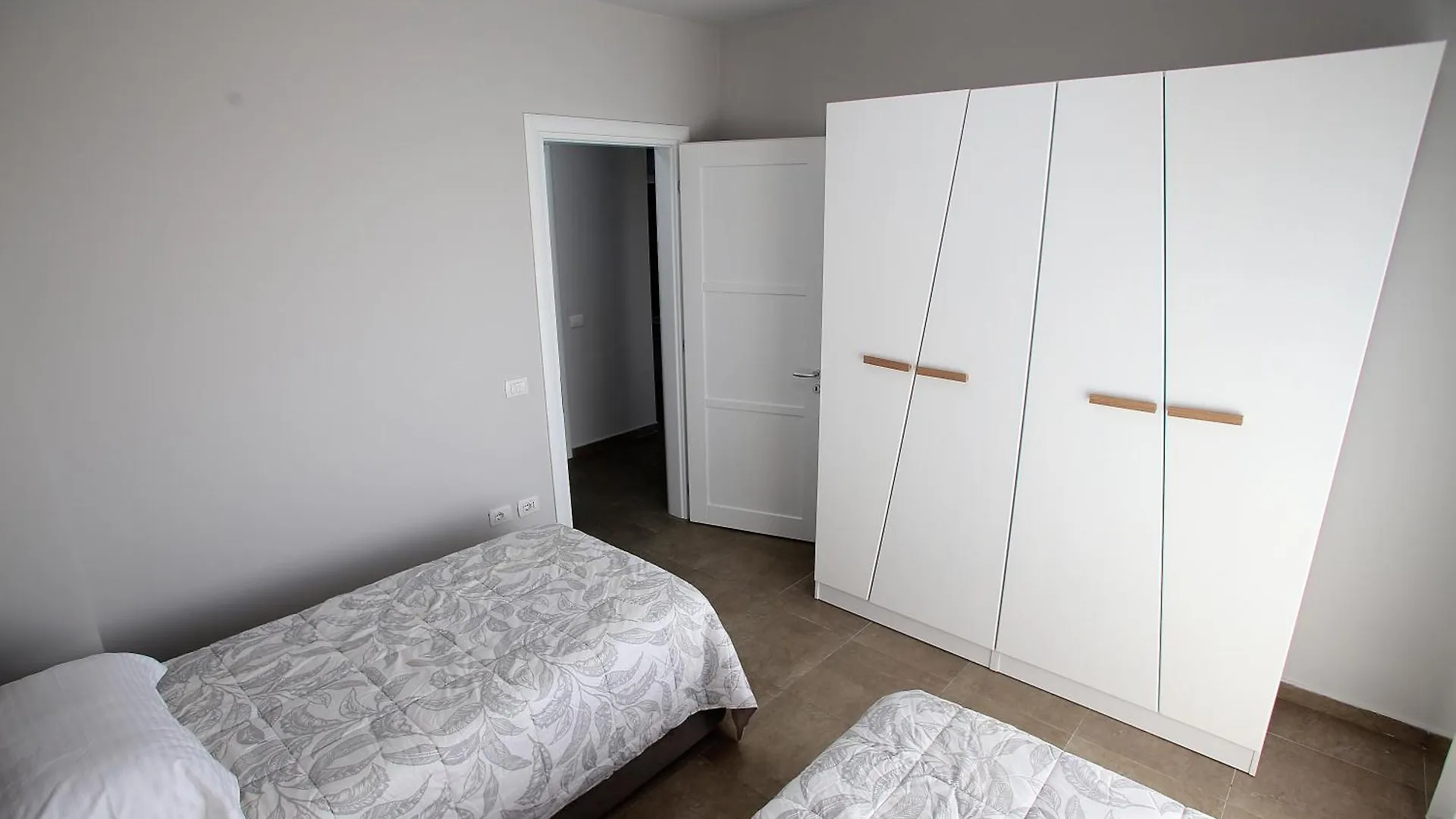 Nova Sea View Apartments Durrës 0*,